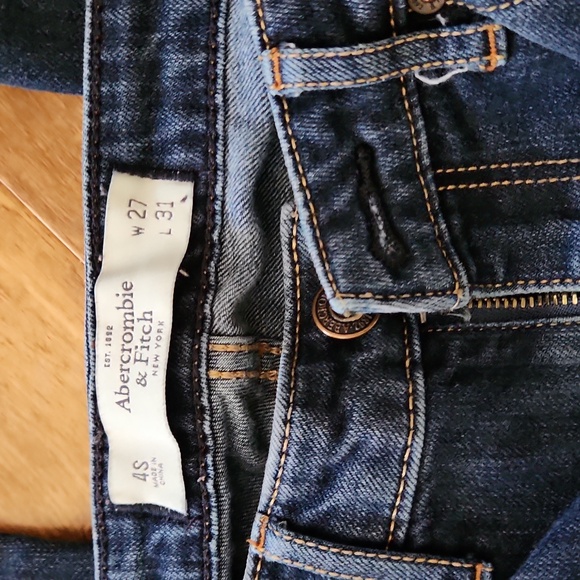 Gently used Abercrombie and Fitch A&F Skinny boot jean - Picture 2 of 4